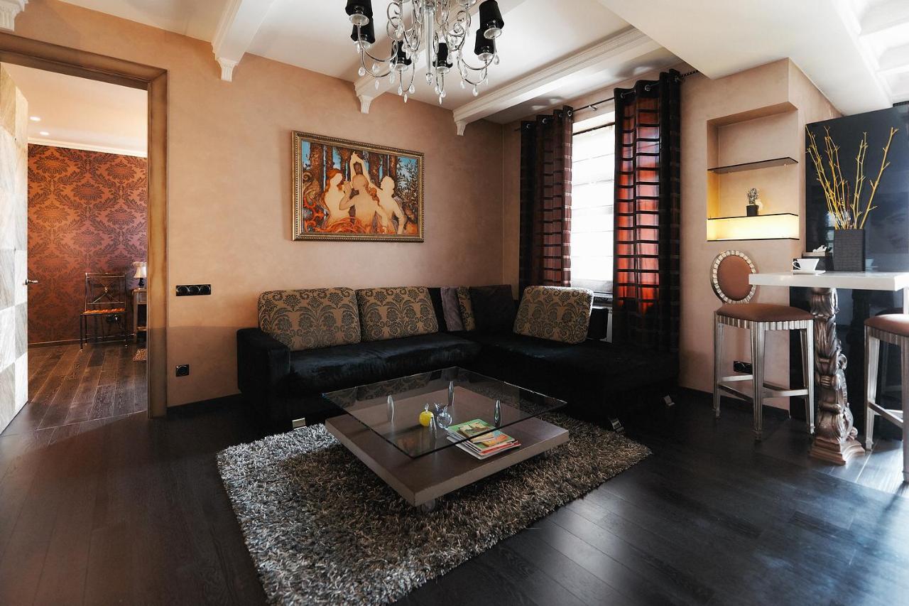 So Fashionable Apartment In The Heart Of Minsk Eksteriør billede