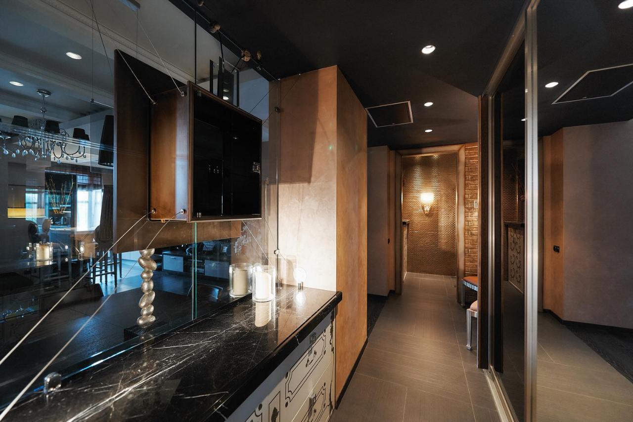 So Fashionable Apartment In The Heart Of Minsk Eksteriør billede